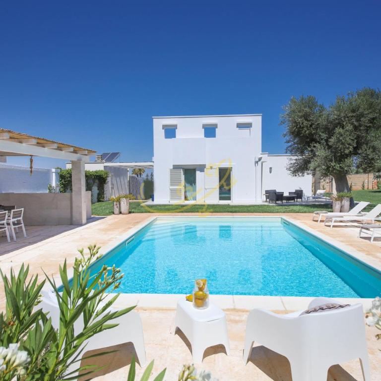 TD Villa Patrizia Pool & Alfresco Kitchen - Villa - 1