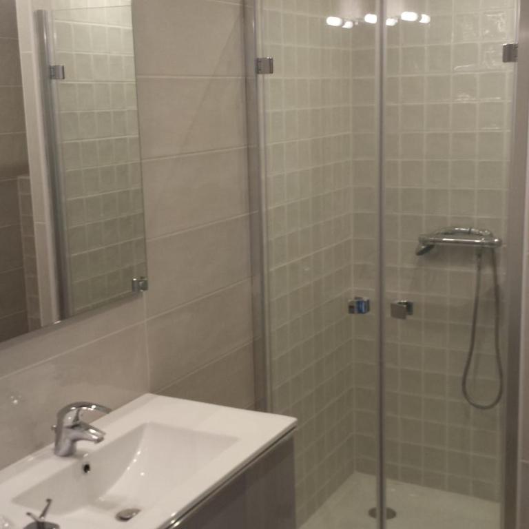 Bas de Villa T3 55m2 piscine - Appartement 2 Chambres - 9