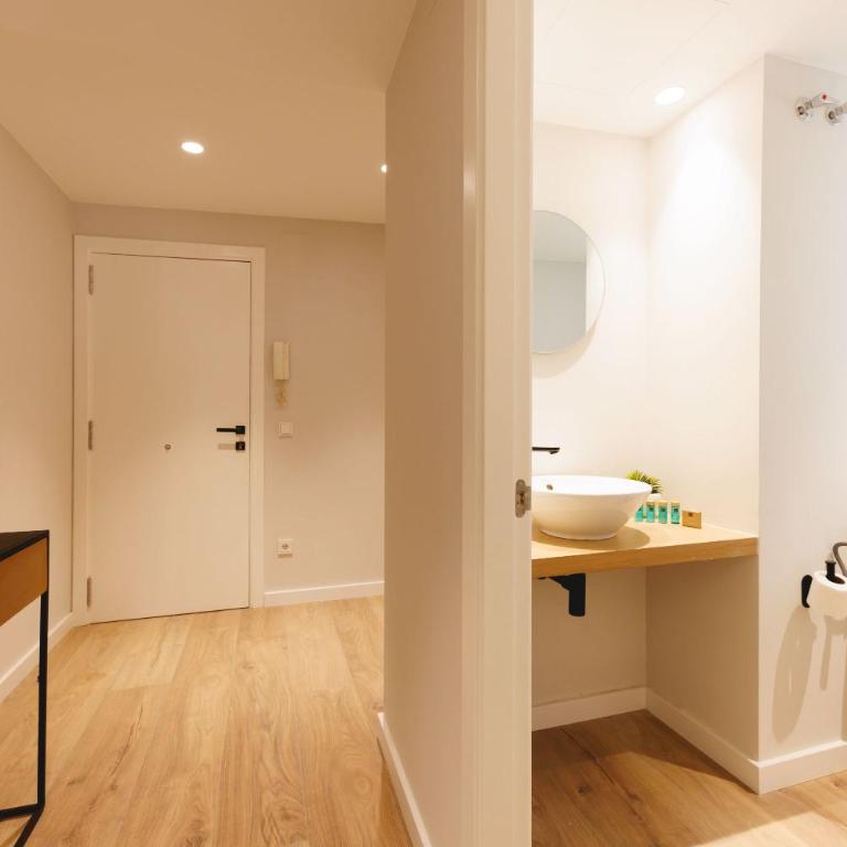 Bravissimo Cort Reial Duplex, Spacious with 3 bedrooms - Apartamento de 3 dormitorios - 52