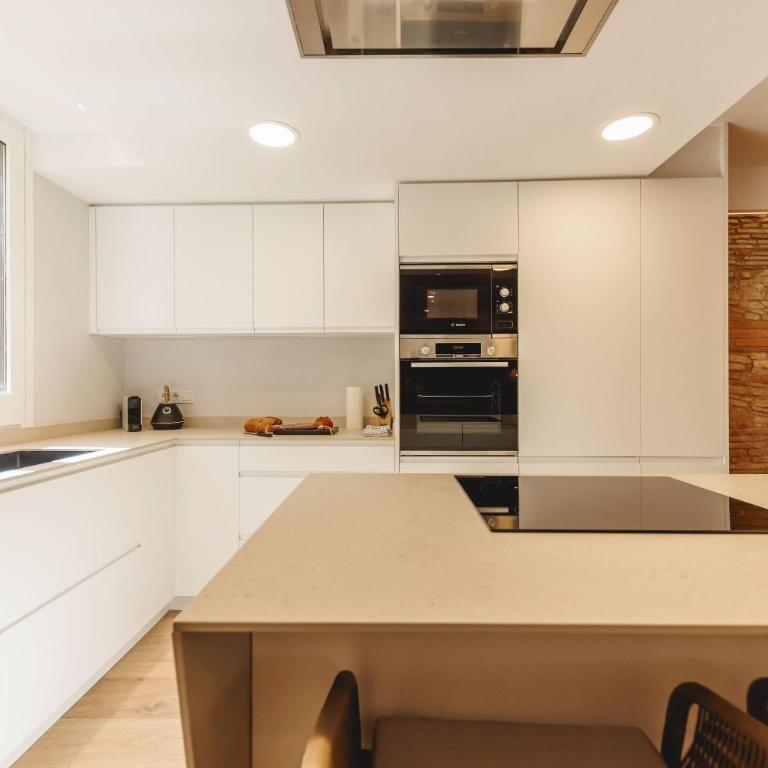 Bravissimo Cort Reial Duplex, Spacious with 3 bedrooms - Apartamento de 3 dormitorios - 16