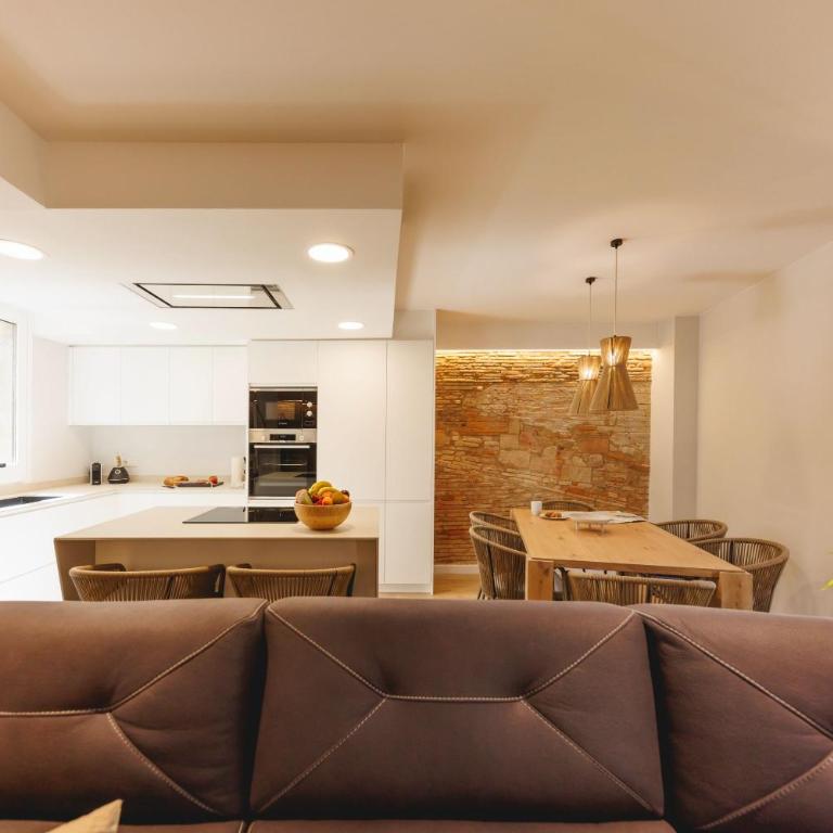 Bravissimo Cort Reial Duplex, Spacious with 3 bedrooms - Apartamento de 3 dormitorios - 10