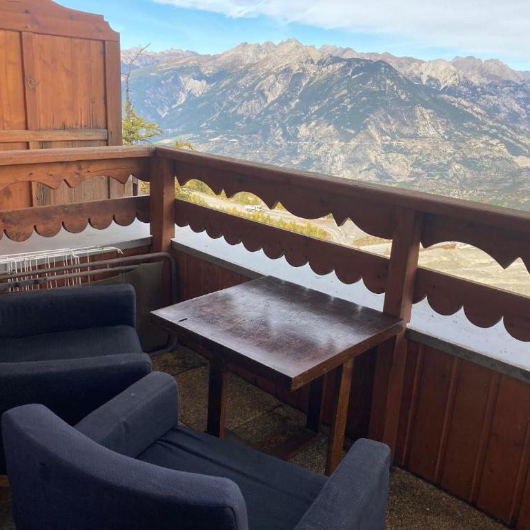 RisoulSki Antarès - Piscine et Sauna - Studio 407 - 2 à 3 Personnes - 4e Étage - 28 m² - Vue sur Montagne - 5