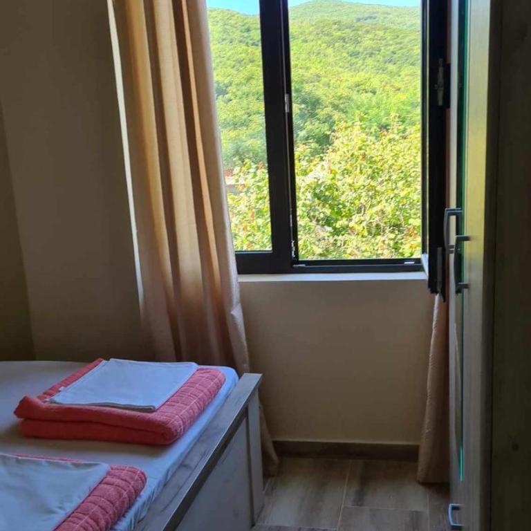Apartments Ivetić - One-Bedroom Apartment - 8