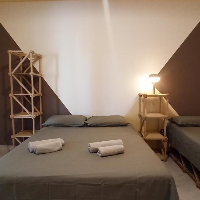 Casa Base - Triple Room with Shared Bathroom - 8