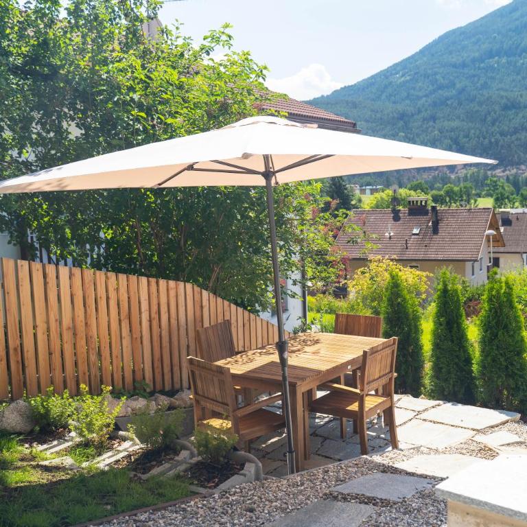 Apartments, Guest House & historic Chalet Neuhaus - Appartamento Superior con Sauna - 6