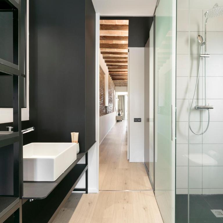 BCN Town Apartments Portaferrissa - Two-Bedroom Apartment - 5