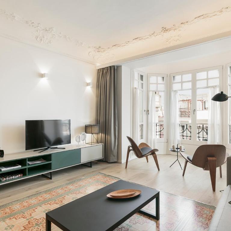 BCN Town Apartments Portaferrissa - Two-Bedroom Apartment - 17