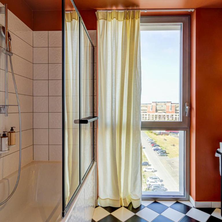 Mercure Dunkerque Centre Gare - Chambre Classique avec 1 Lit Double et 1 Canapé-Lit - 9