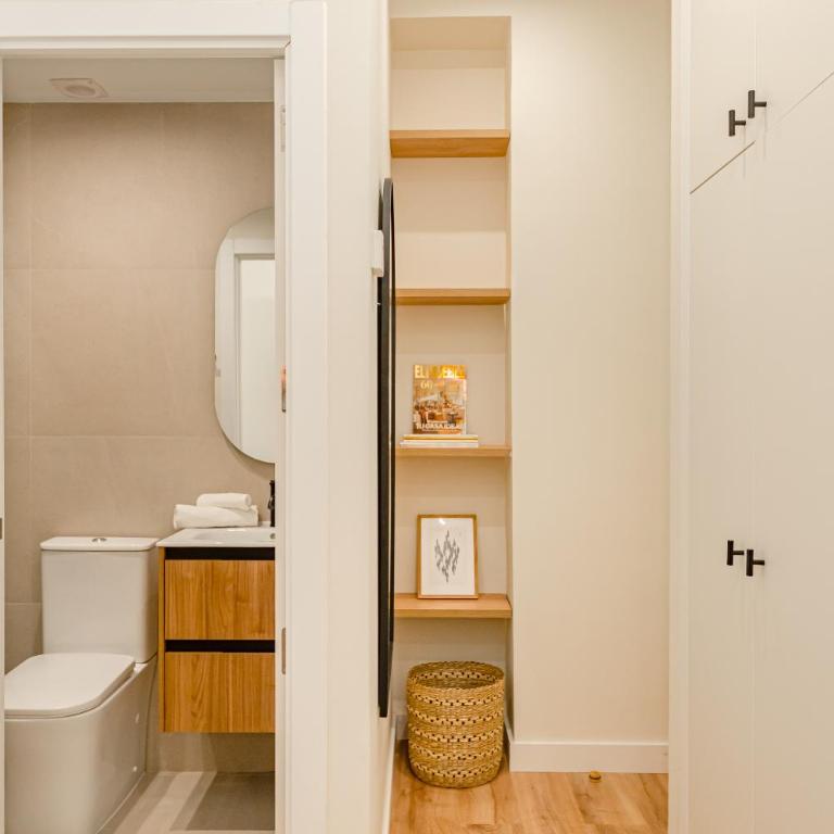 Trees Chueca Apartments - One-Bedroom Apartment - 22