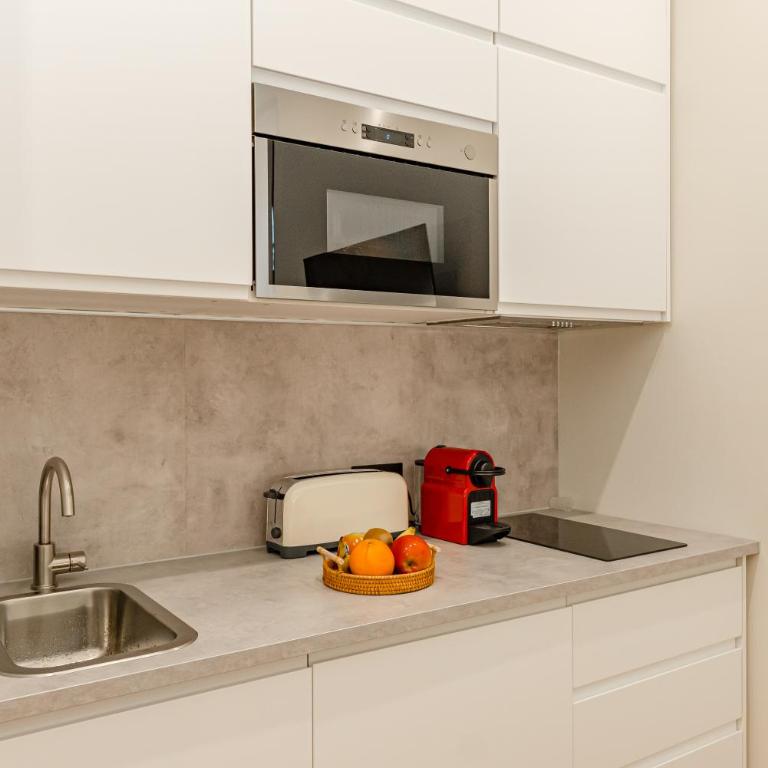 Trees Chueca Apartments - One-Bedroom Apartment - 40