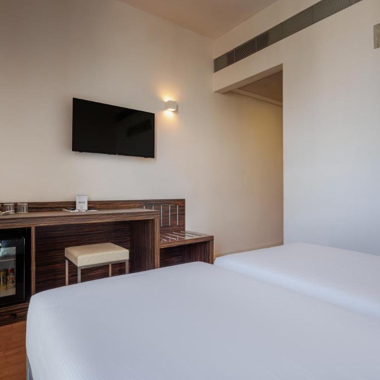 IH Hotels Milano Centrale - Camera Matrimoniale Economy - Dependance - 2