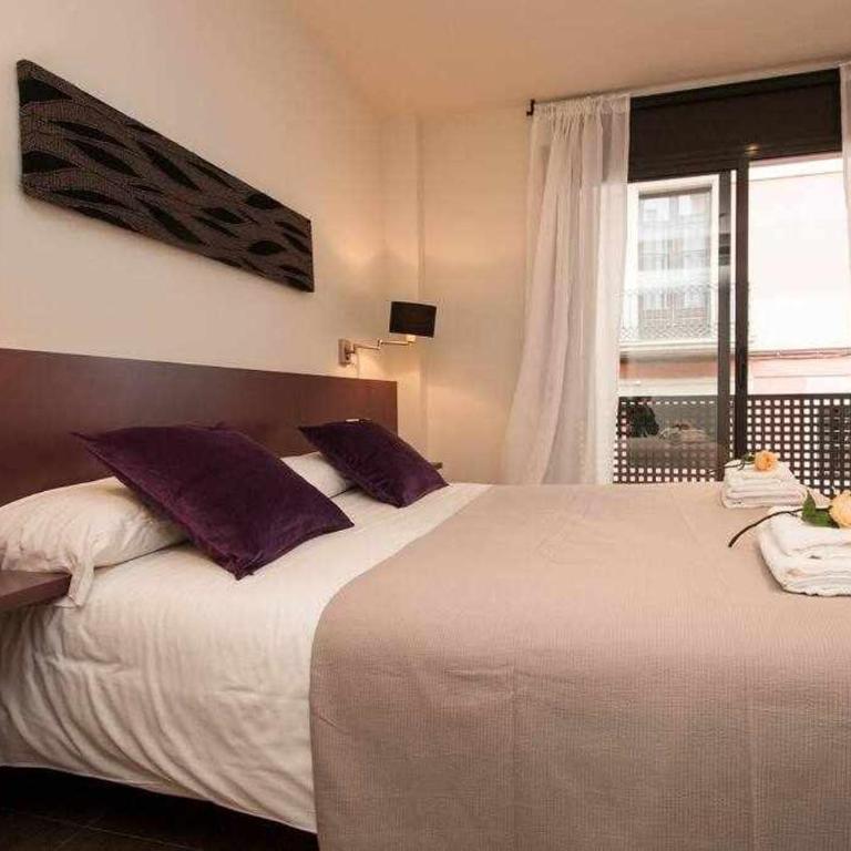 Port IV Apart céntrico ideal grupos 12 - Three-Bedroom Apartment - 23