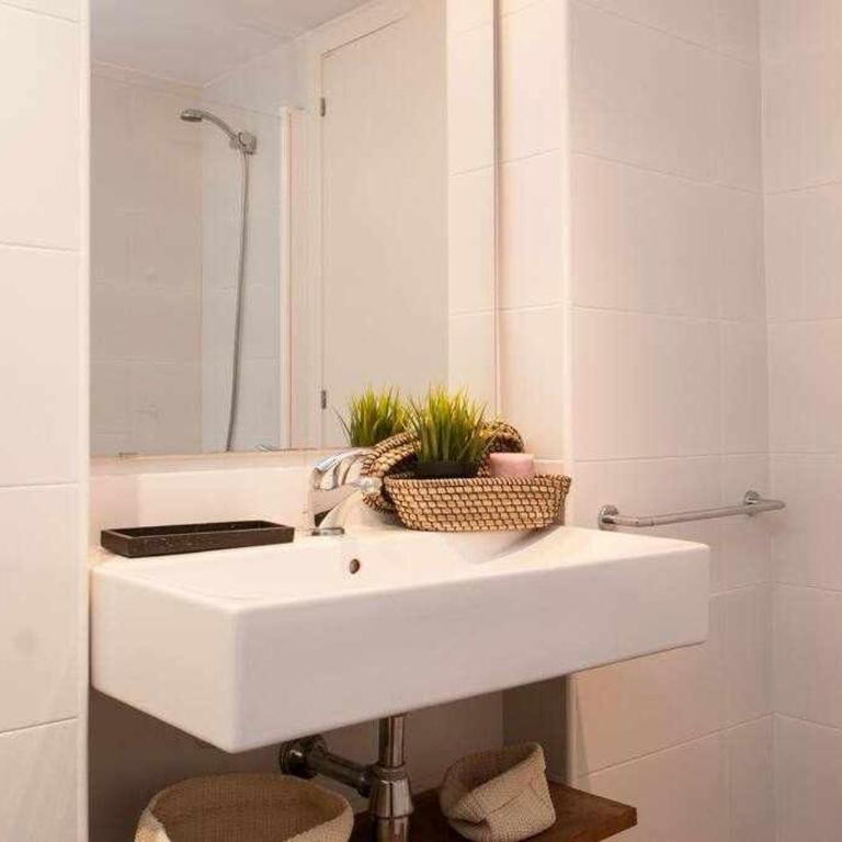 Port IV Apart céntrico ideal grupos 12 - Three-Bedroom Apartment - 25