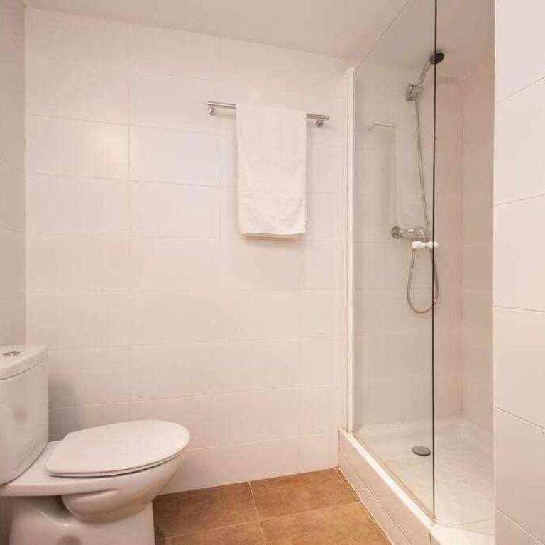 Port IV Apart céntrico ideal grupos 12 - Three-Bedroom Apartment - 32
