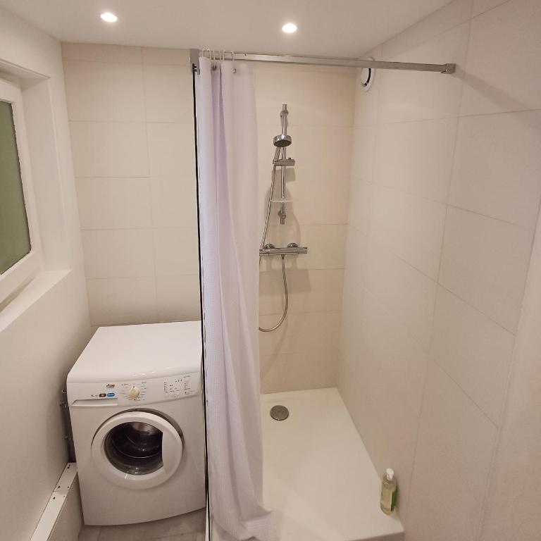 Grand appartement 2 chambres Calme Parking - Apartment mit 2 Schlafzimmern - 26
