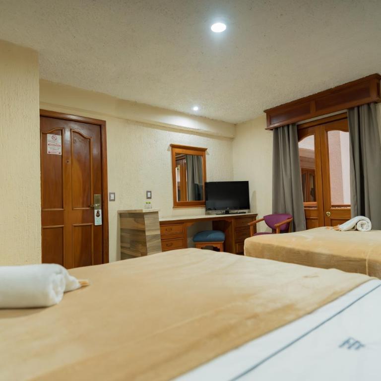 Hotel Santiago De Compostela - Guadalajara Centro Historico - Habitación Triple - 6