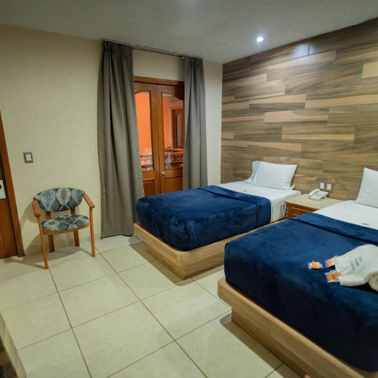 Hotel Santiago De Compostela - Guadalajara Centro Historico - Habitación Triple - 9