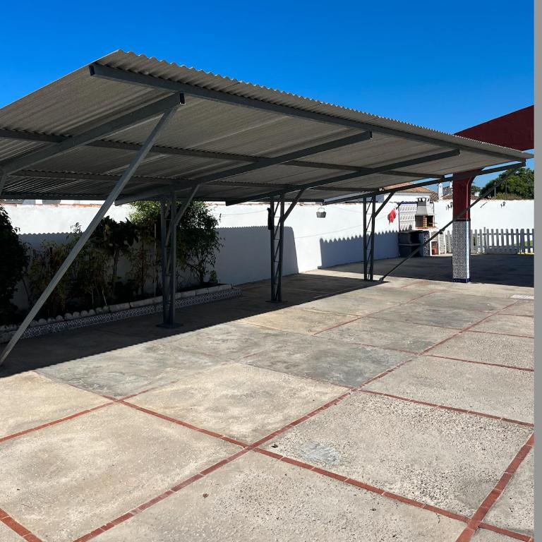 Fantástico chalet con piscina - Casa de 3 dormitorios - 9