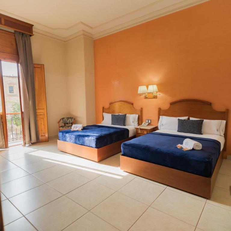 Hotel Santiago De Compostela - Guadalajara Centro Historico - Habitación cuádruple - 2