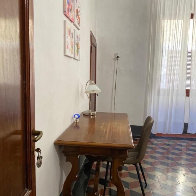 da I' Gini GuestHouse - Camera Matrimoniale con Servizi Igienici in Comune - 4