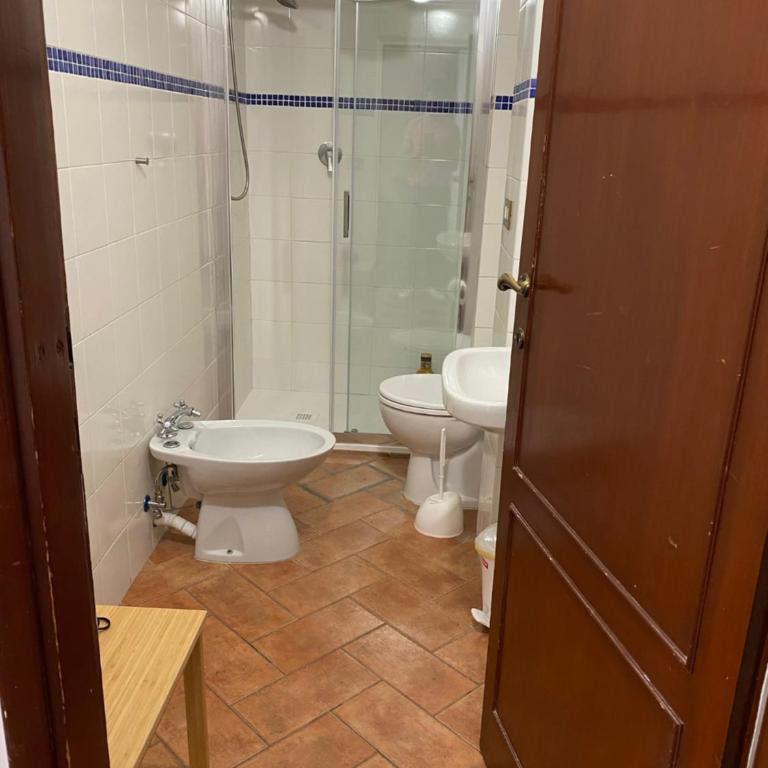 da I' Gini GuestHouse - Appartamento con 4 Camere da Letto - 4