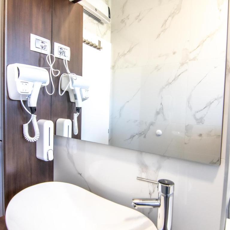 Studio Apartment Mia - free parking - One-Bedroom Apartment - 25