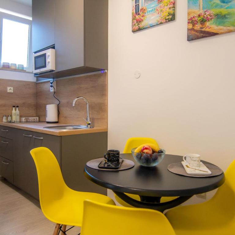 Studio Apartment Mia - free parking - One-Bedroom Apartment - 30