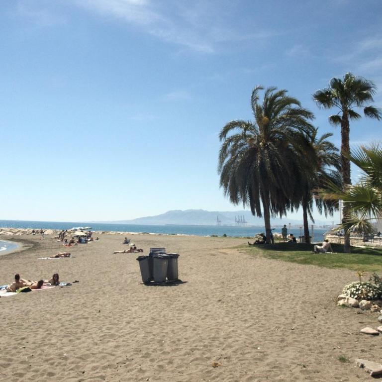 MalagaOnBeach 1 - Two bedrooms - up to 3 people - 20 meters beach - Apartment - Ground Floor - 42