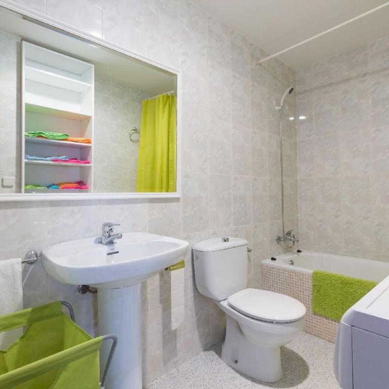 MalagaOnBeach 1 - Two bedrooms - up to 3 people - 20 meters beach - Apartment - Ground Floor - 16
