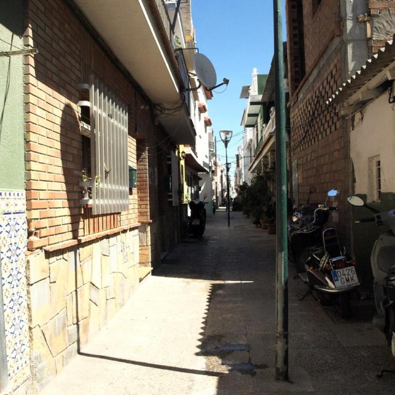 MalagaOnBeach 1 - Two bedrooms - up to 3 people - 20 meters beach - Apartment - Ground Floor - 43