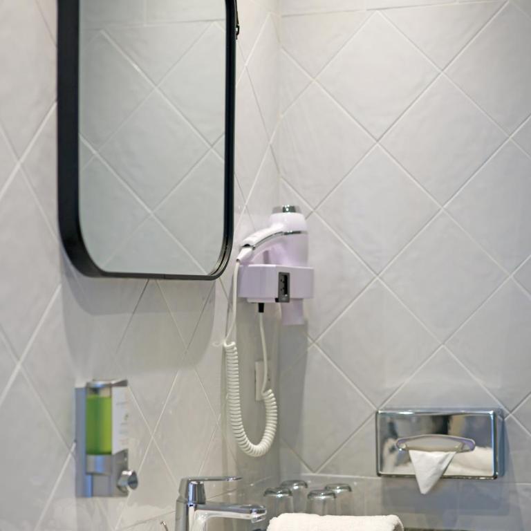 Le Saint Erasme, Hotel Eco Friendly - Chambre Quadruple Confort avec Balcon - 2