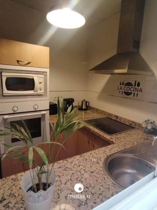 Lumbreras 42 Apartamento, cerca de Isla Mágica y Estadio de la Cartuja, parking opcional - Two-Bedroom Apartment - 15