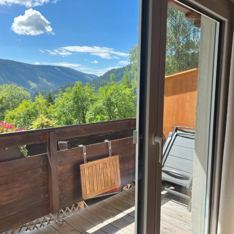 Frühstückspension Gsenger - Deluxe Doppelzimmer mit Balkon - 5