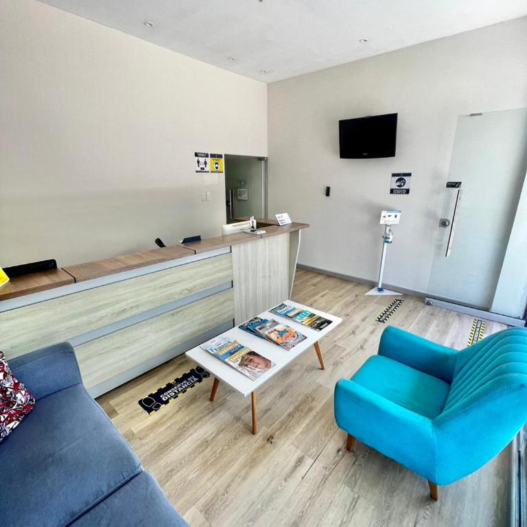 Hostal Lumar - Habitación Doble con baño privado - 2 camas - 4