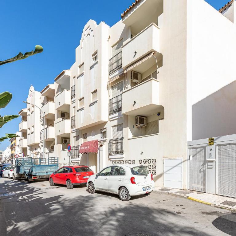 797 Holiday Rentals - Piso para 3 en la Carihuela con piscina - Apartamento - 2