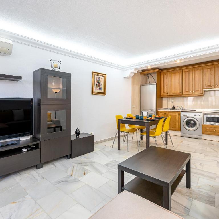 797 Holiday Rentals - Piso para 3 en la Carihuela con piscina - Apartamento - 10