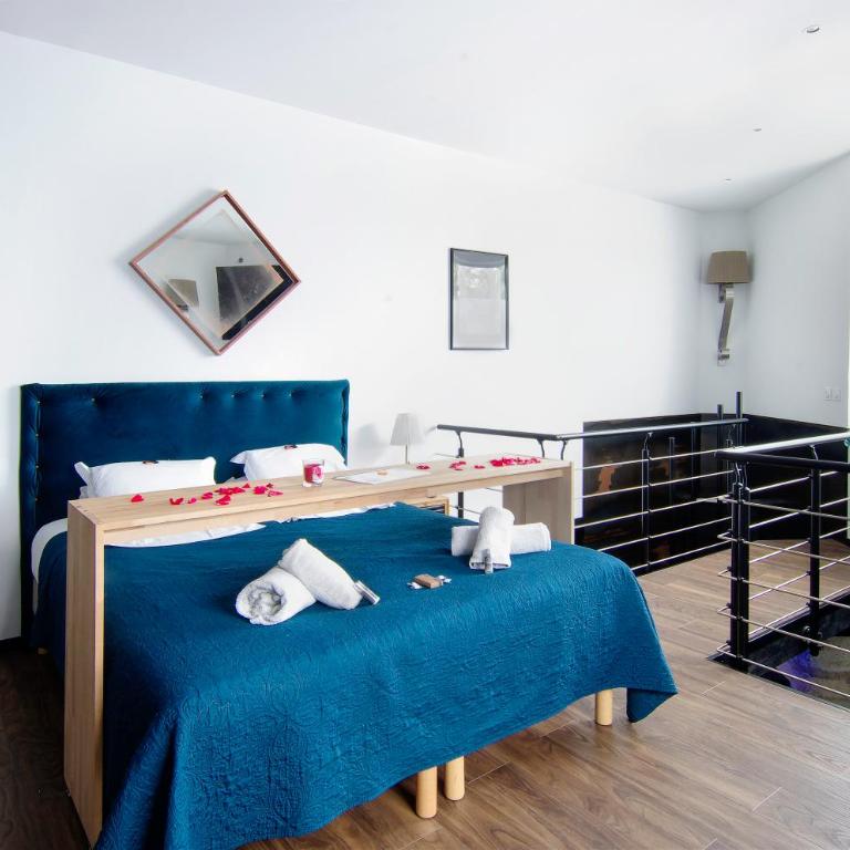 Mieuxqualhotel jacuzzi privatif La retro - Appartement 1 Chambre - 12
