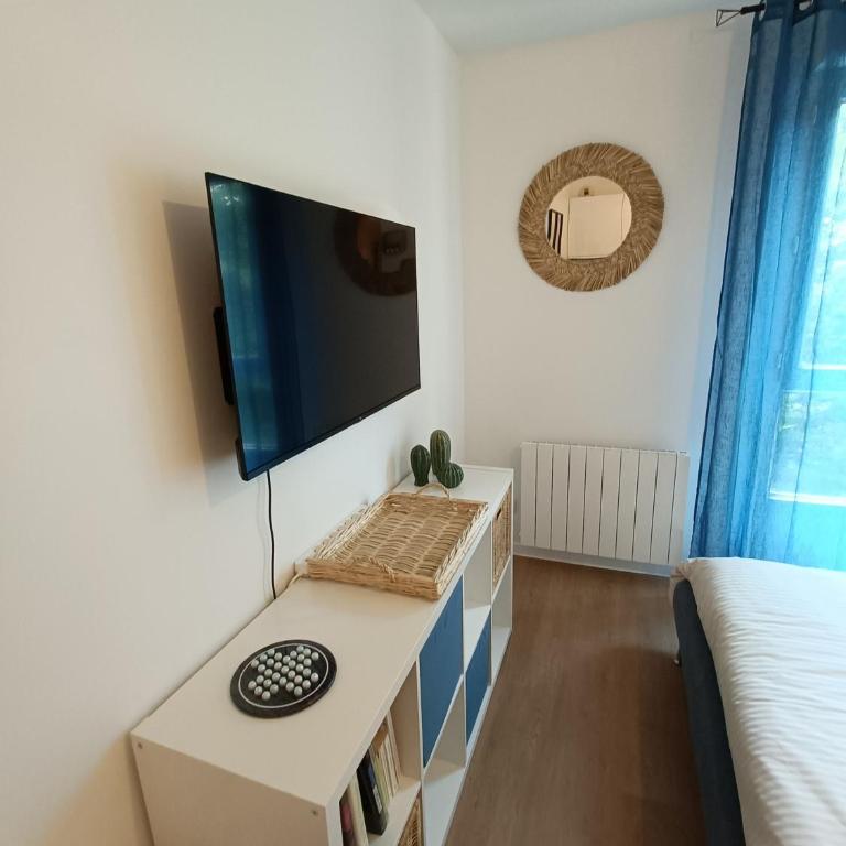 Studio Cosy neuf + lit bébé à 4 minutes RER A - Appartement 1 Chambre - 8