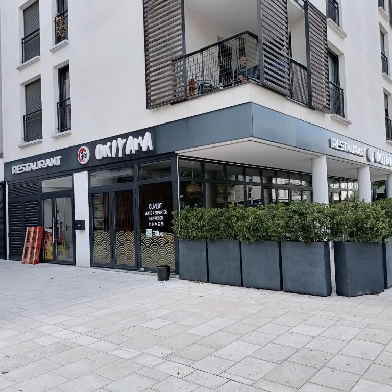 Studio Cosy neuf + lit bébé à 4 minutes RER A - Appartement 1 Chambre - 38