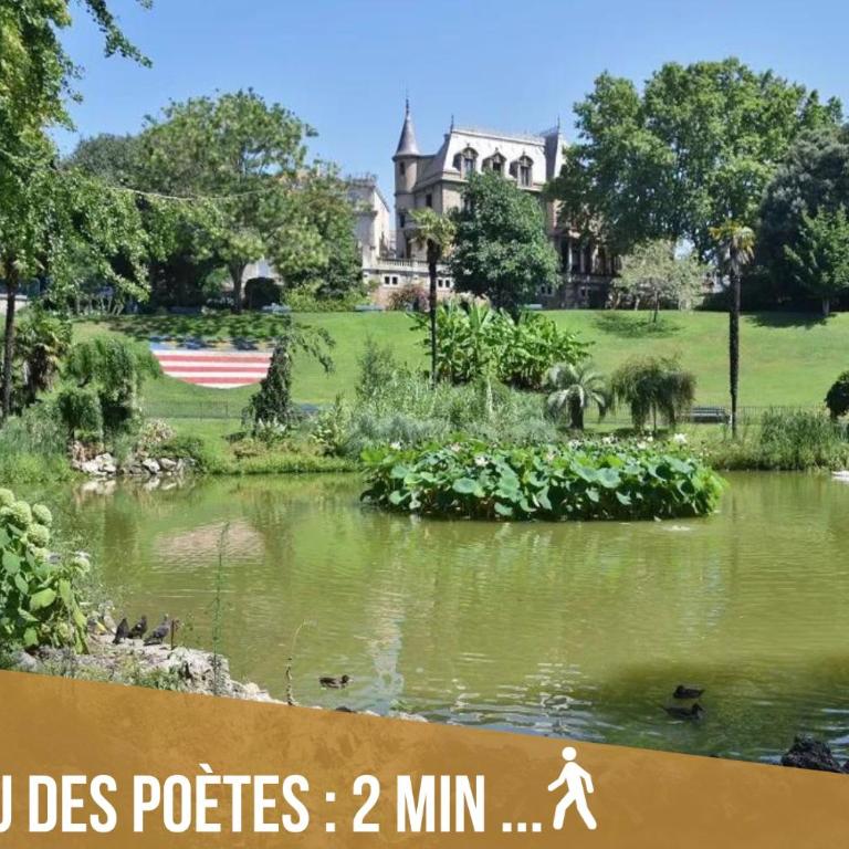 Centre Historique - FREE Parking - Self Checkin - WIFI - LA CABANE - SLEEPNTRIPBEZIERS - Appartement 2 Chambres - 28