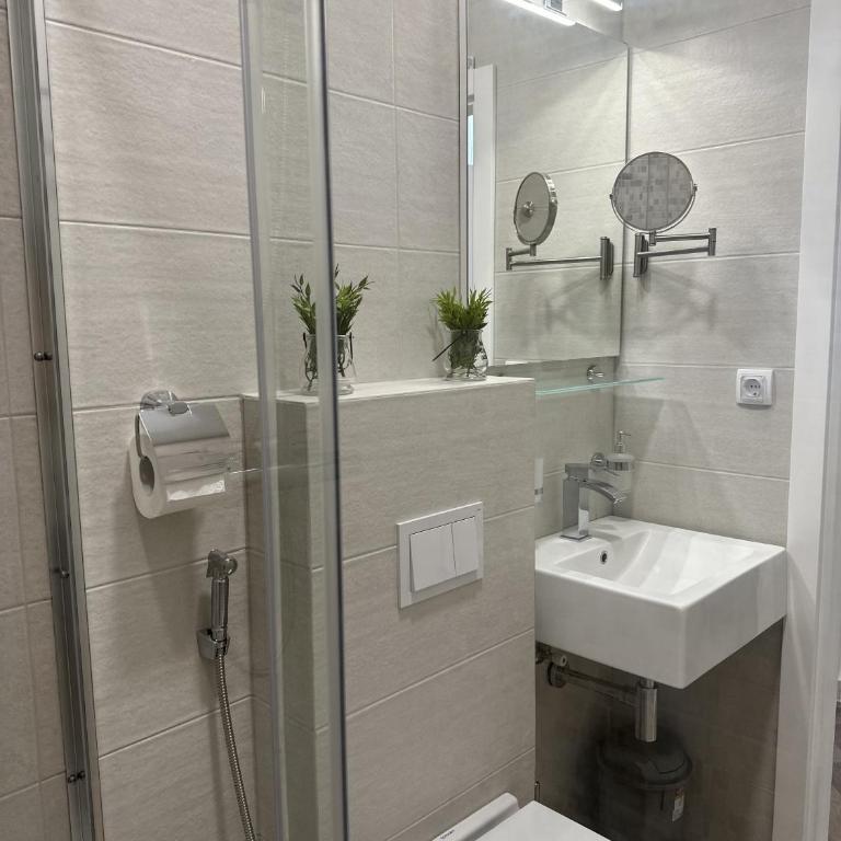 La Dolce Vita Apartments Sarajevo - Deluxe Studio - 5