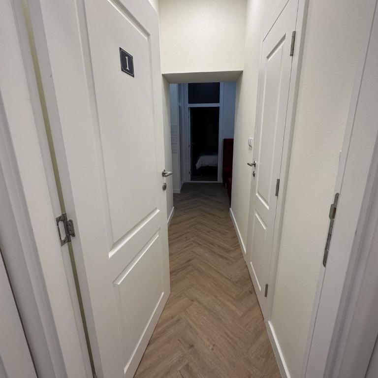 La Dolce Vita Apartments Sarajevo - Deluxe Apartment - 1