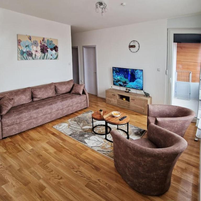 Sunflower apartment - One-Bedroom Apartment - 1