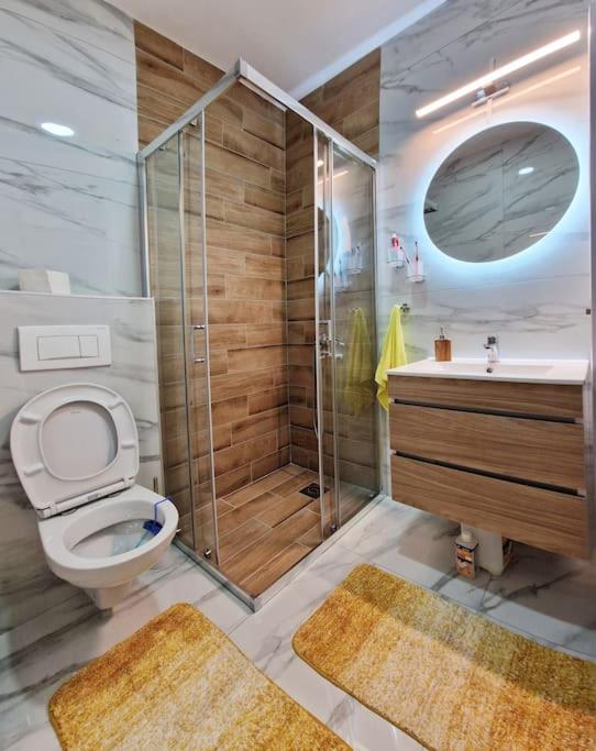 Sunflower apartment - One-Bedroom Apartment - 13