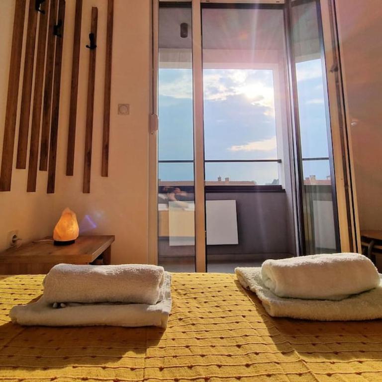 Sunflower apartment - One-Bedroom Apartment - 7