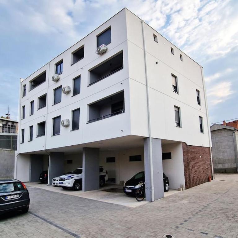 Sunflower apartment - One-Bedroom Apartment - 26