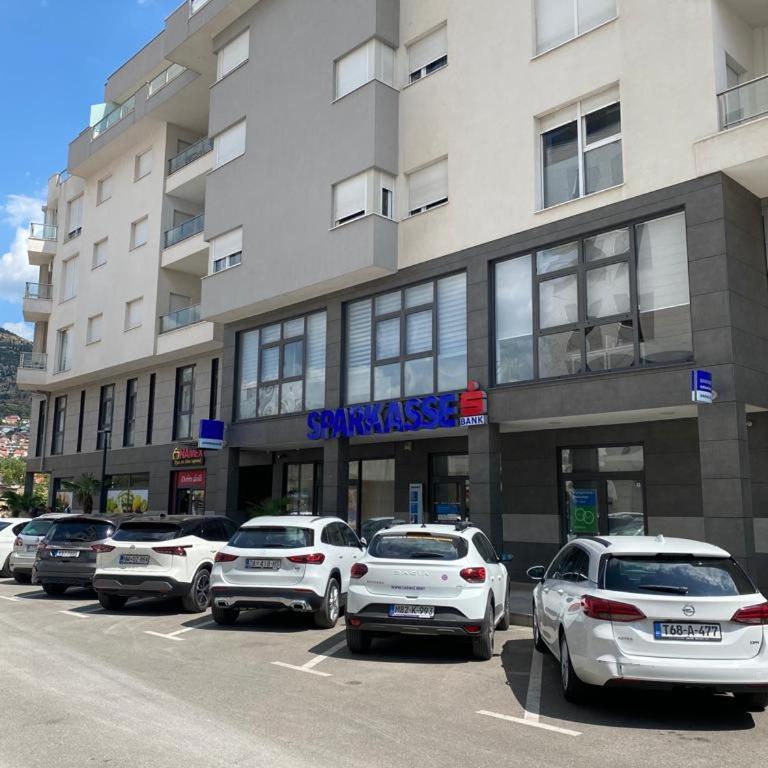 Apartment Lux - One-Bedroom Apartment - 15