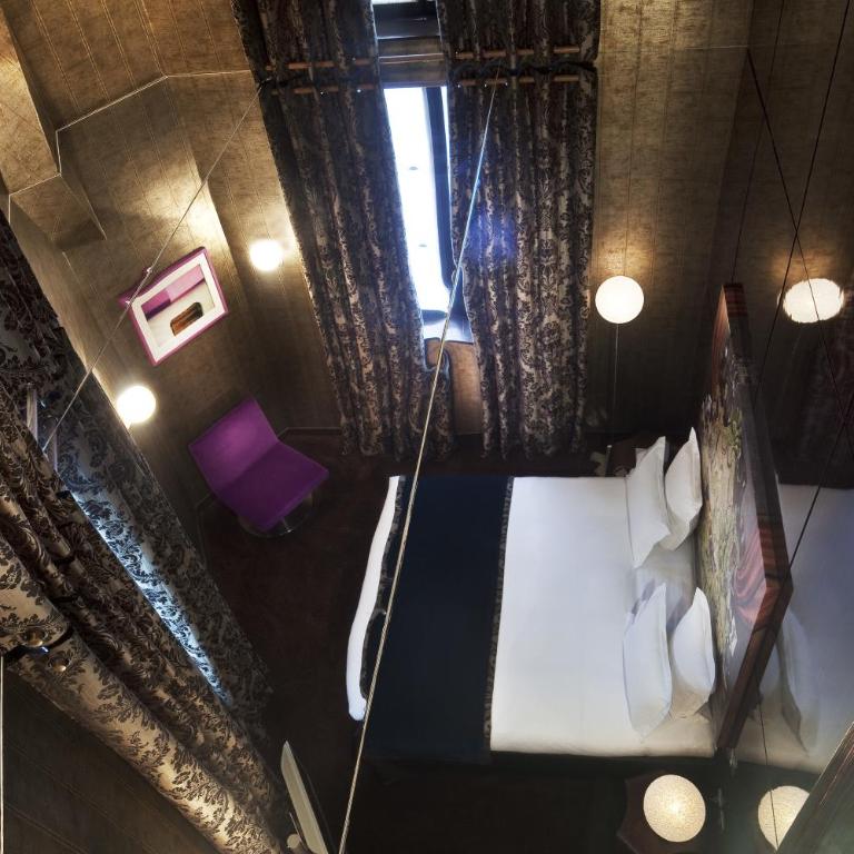 Hôtel du Petit Moulin, Haute Couture hotel by Lacroix - Chambre Double Supérieure - 1