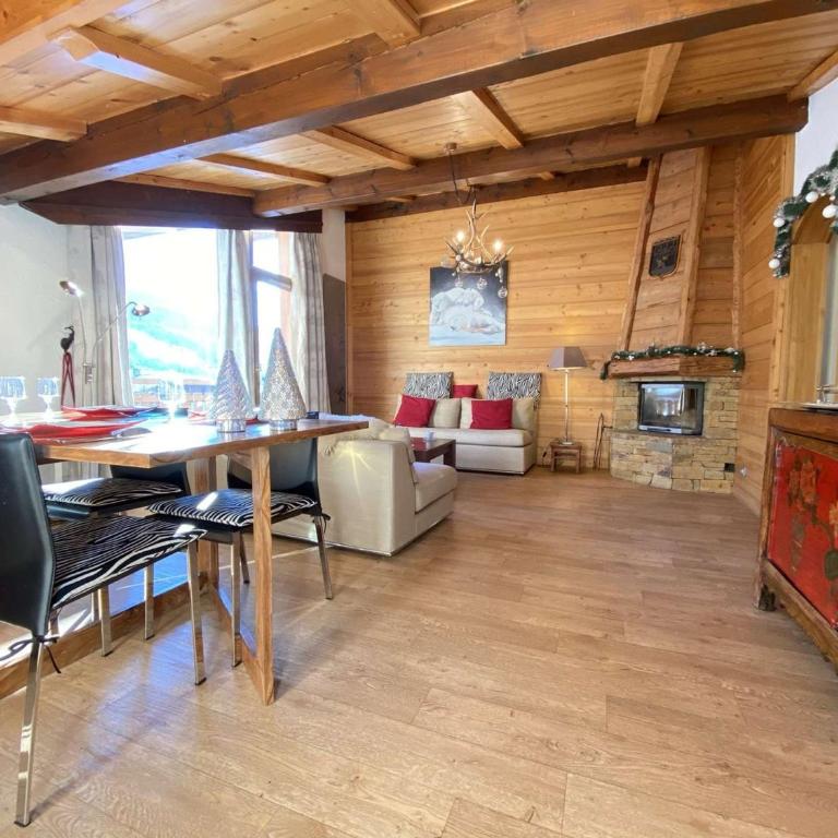 Appartement de Charme avec Cheminée à Praz sur Arly - 2 Chambres, Balcon, Proche Ski et Centre - Appartement 2 Chambres - 1