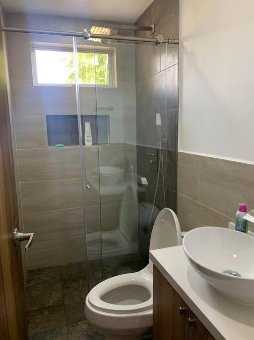 Hermosa casa de campo en ambiente tranquilo. - Five-Bedroom House - 36